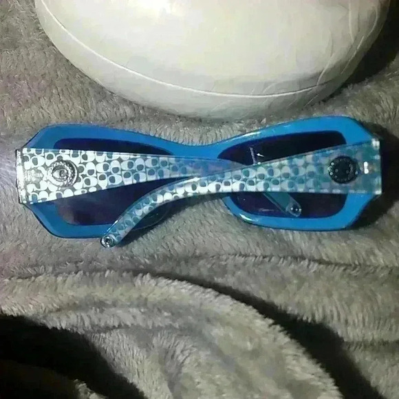 Coach sunglasses - Picture 2 of 7